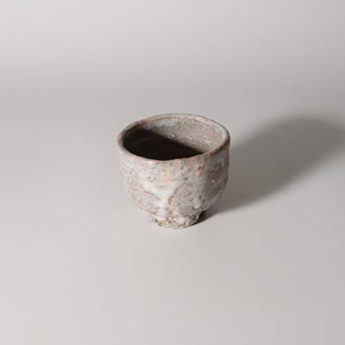 Guinomi Sake Cup sa drvenom kutijom. Japanska keramika Hagi Yaki. Kohei Tanaka.